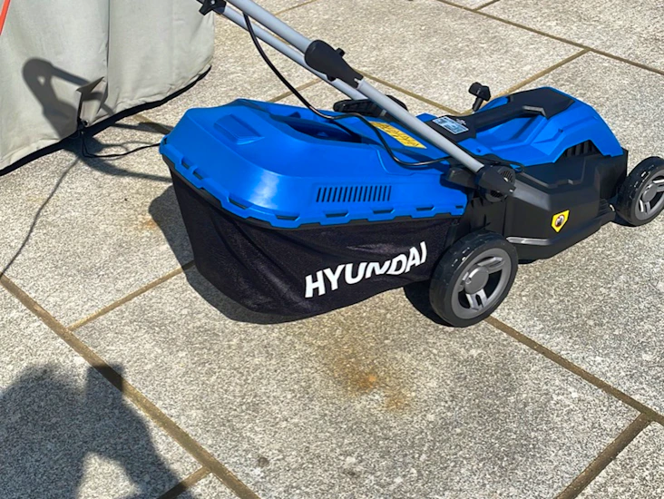 38cm corded 1600w lawnmower