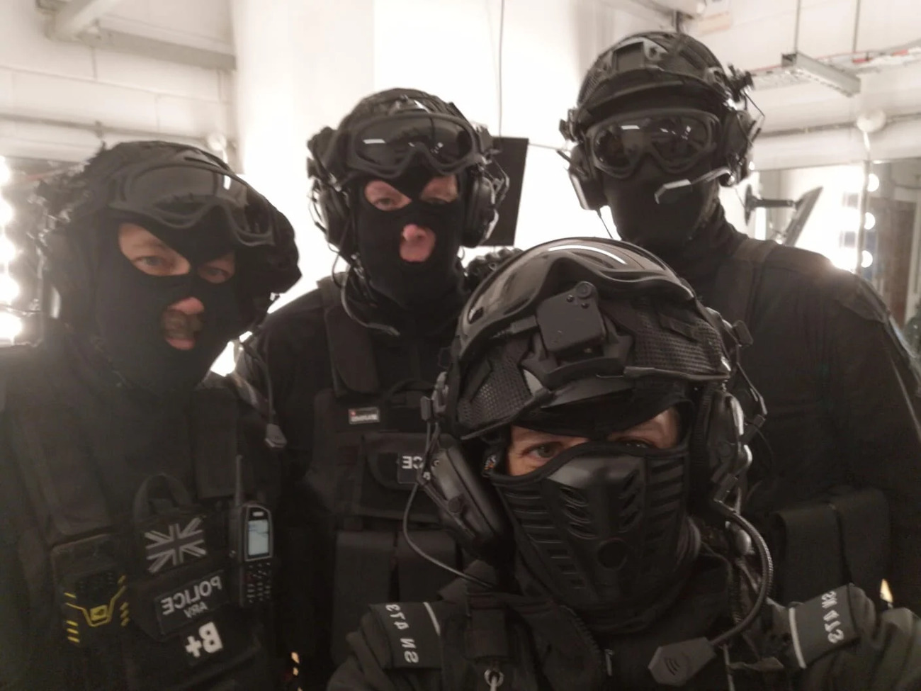  armed police tactical  uniform  