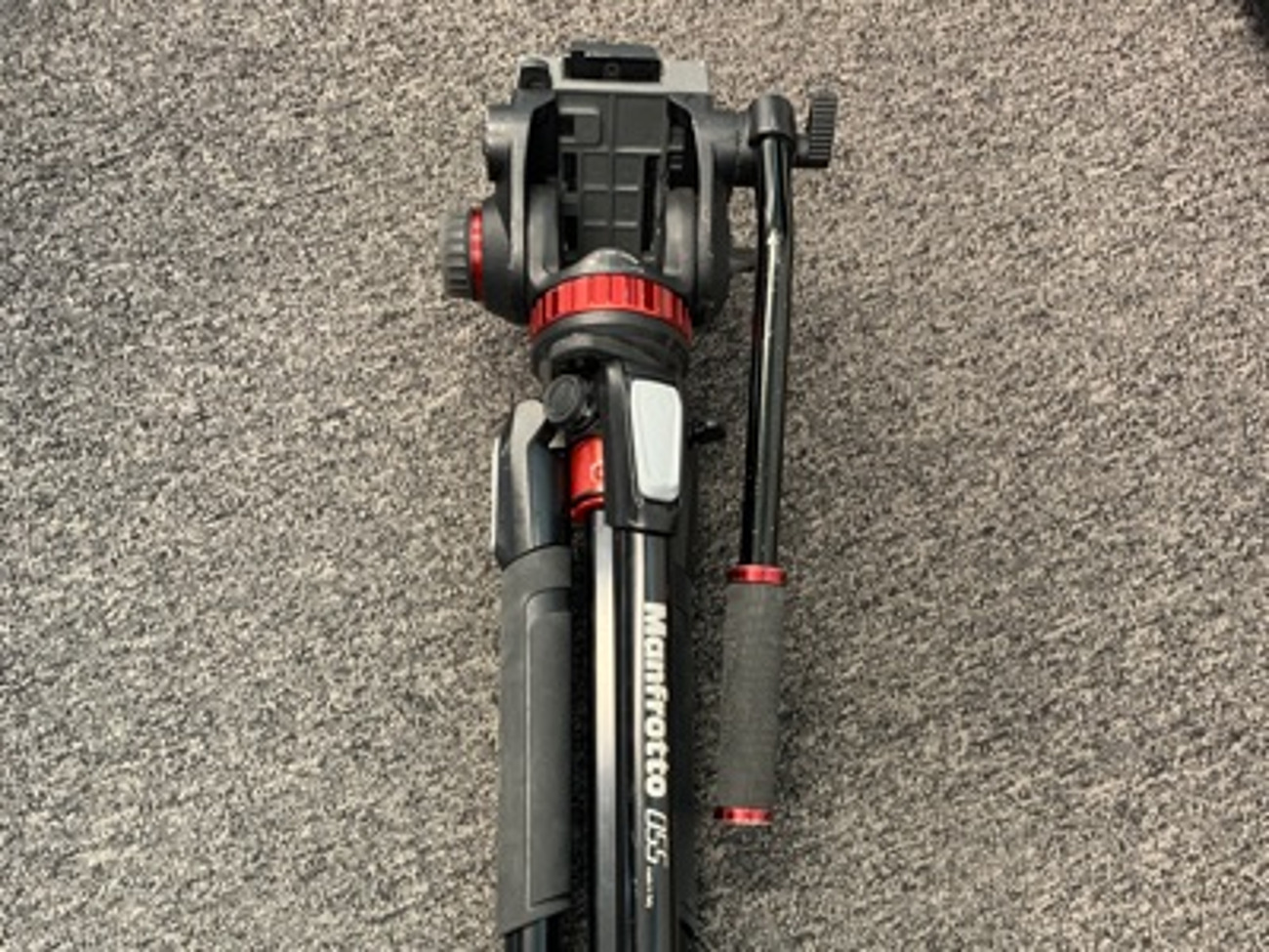055x manfrotto tripod