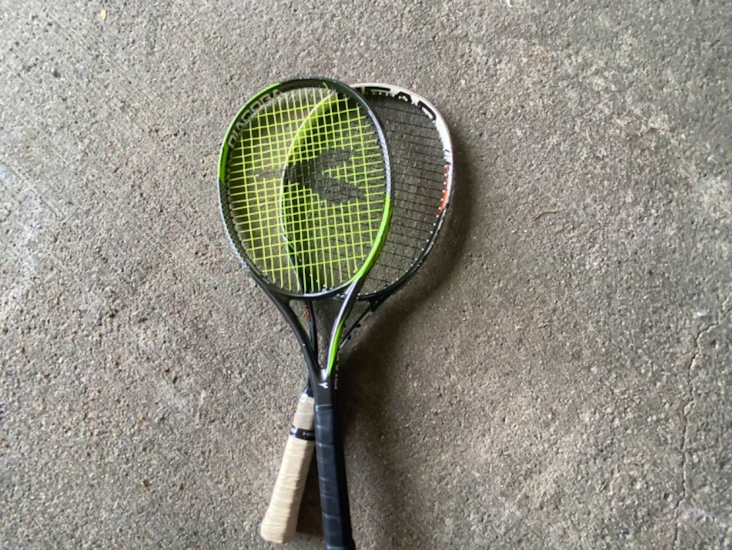 1 or 2 tennis racquets (same price!)