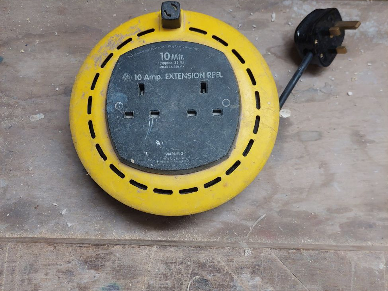 10 metre extension cable/ power cable. extension lead