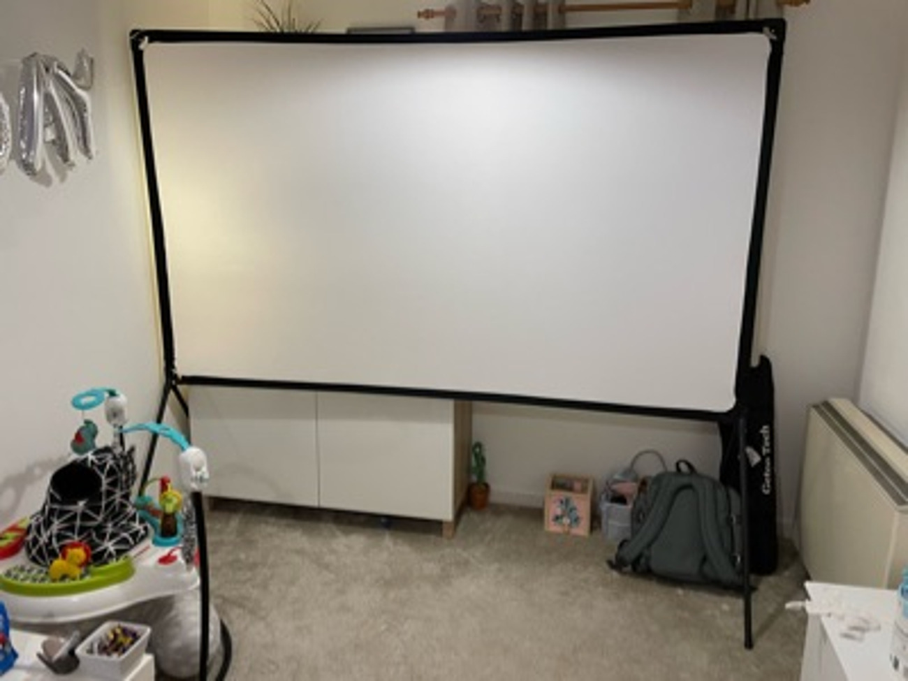 100” free standing projector screen