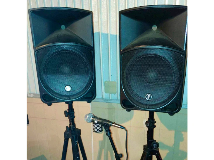 1000 watt pa system with mic