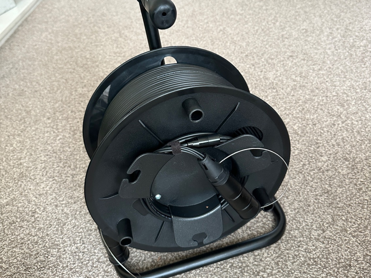 150 mt armored fiber optic cable