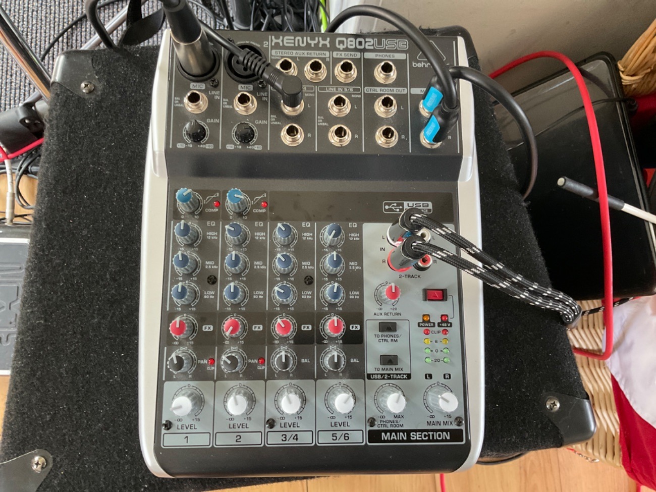 150 watt pa system carlsbro speakers and behringer mixer