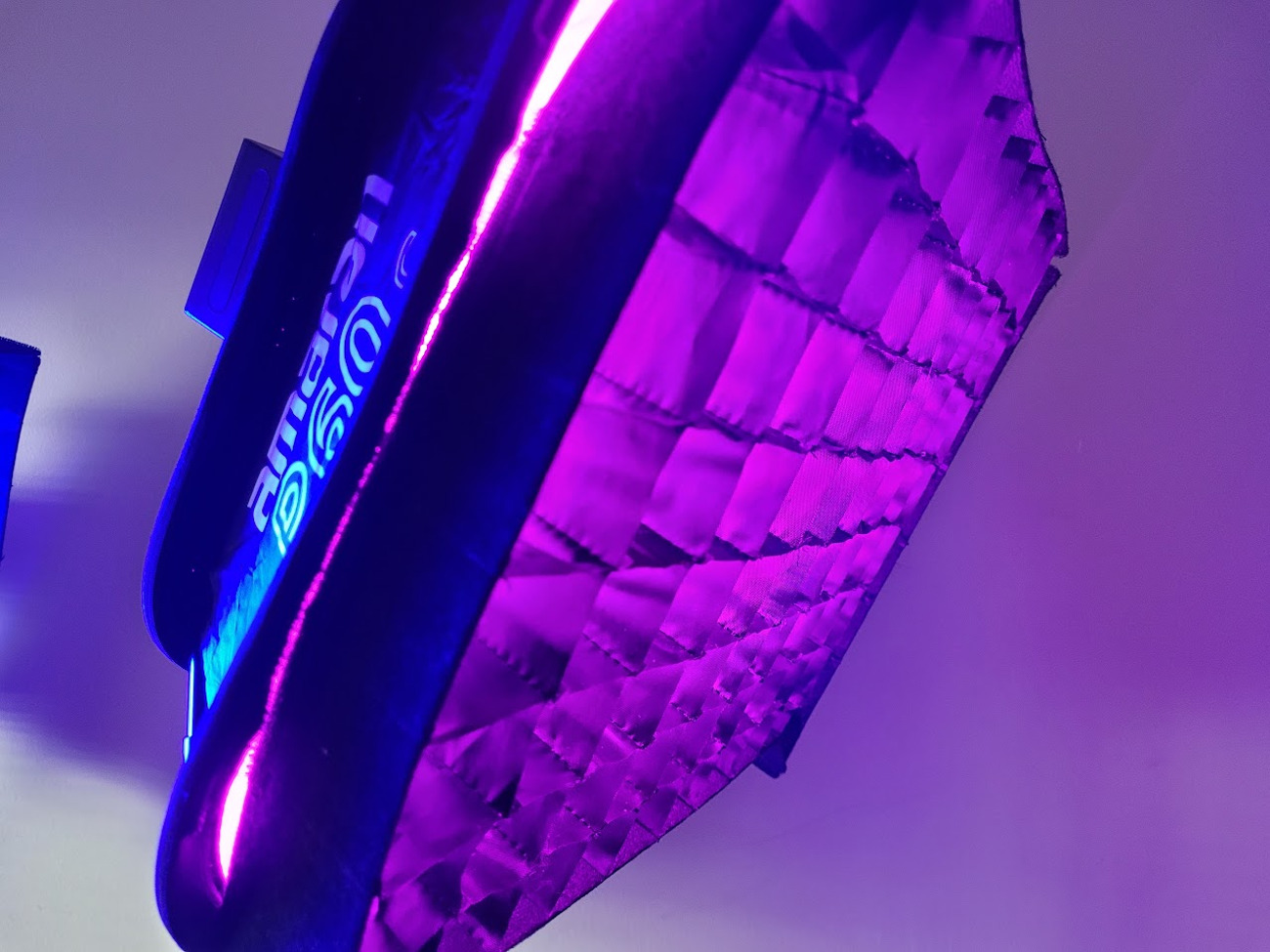 1x aputure amaran p60c light lighting