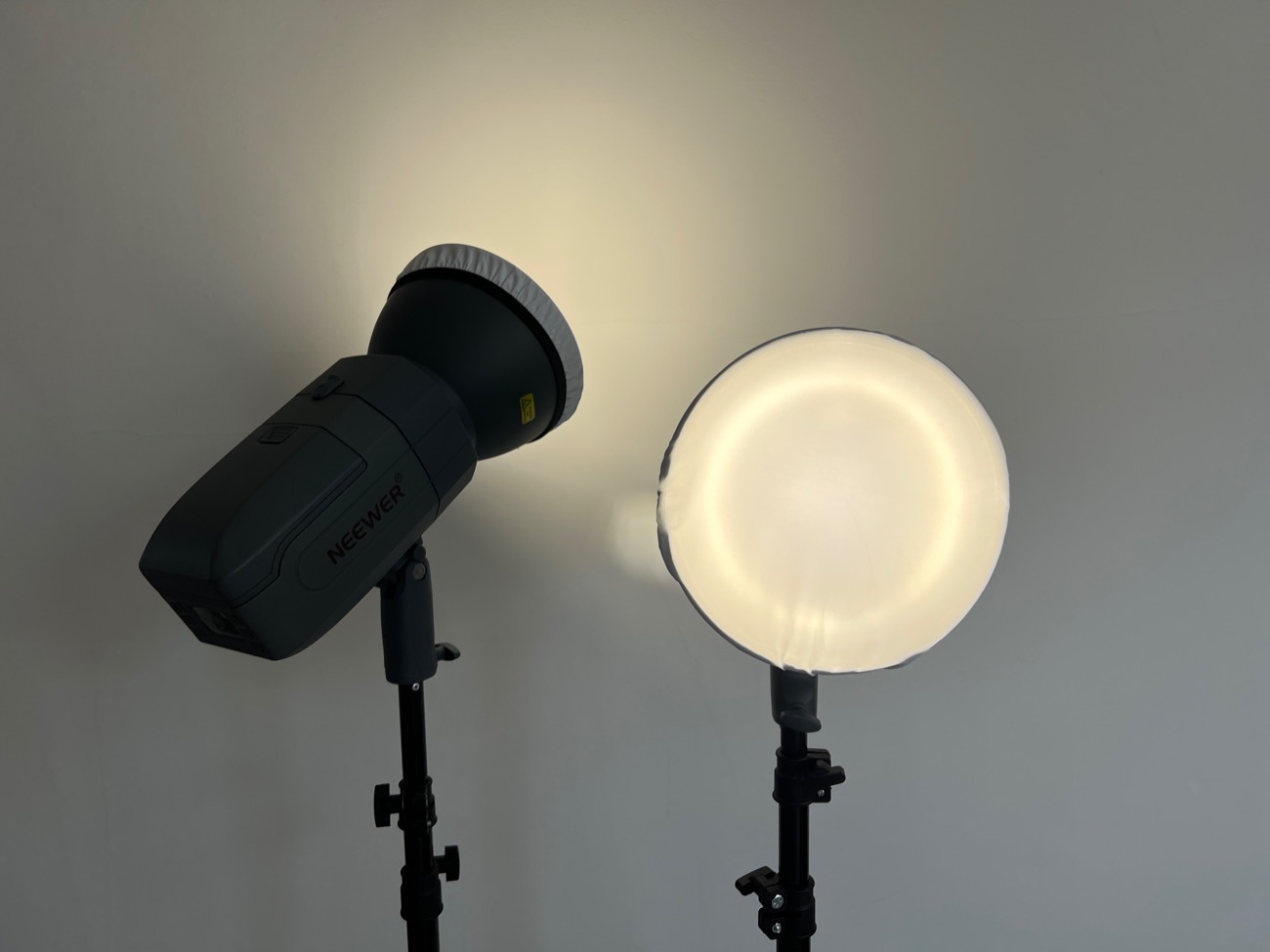 2 battery powered 400w studio flash & modifiers