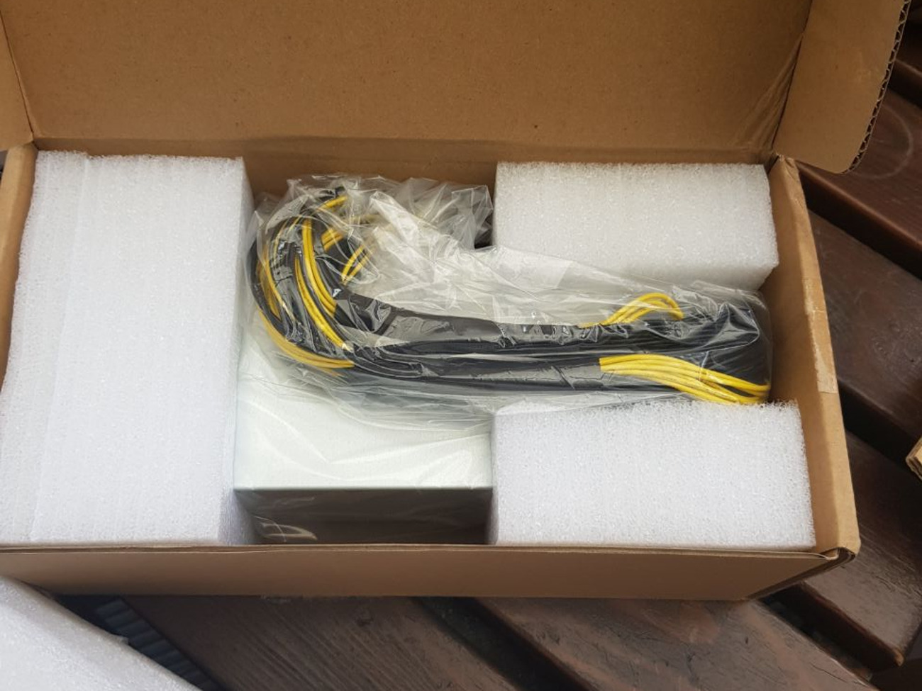 2 brand new antminer. never been used! with batteries. all b