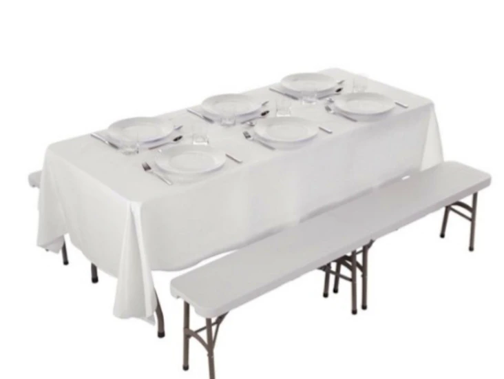 2 folding benchs & 2 trestle tables