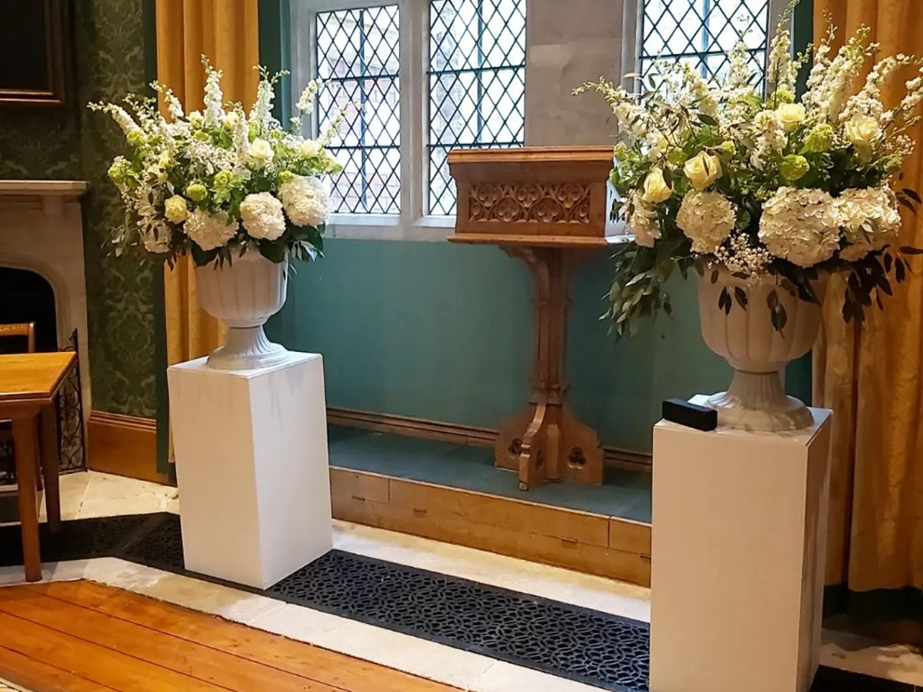 2 white wooden plinth