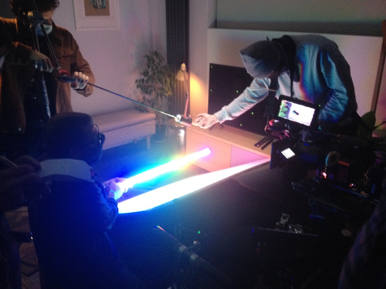 2 flexi led falconeyes + 2 c-stands with sandbags + kenro fluid head tripod + canon 70-210 f4z