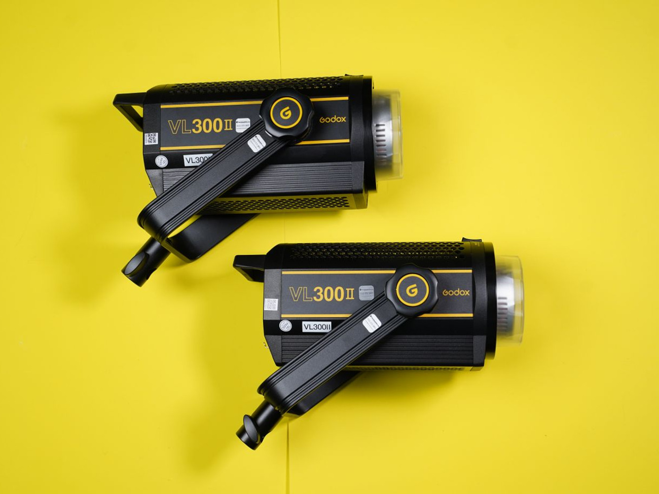2 x godox vl300ii led video light 5600k vl 300 ii