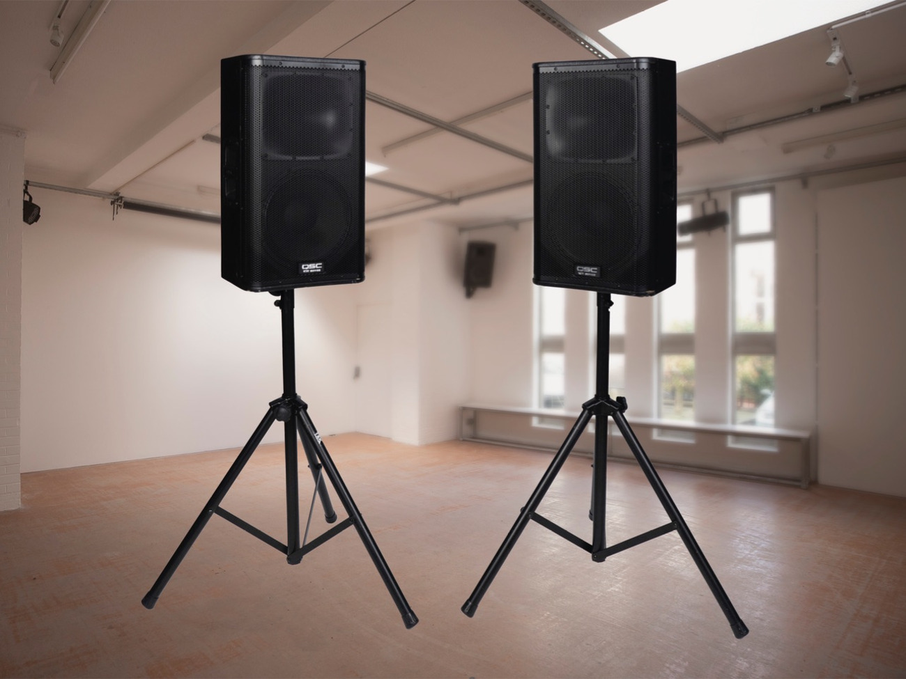 2 x qsc kw122 pa speaker system 