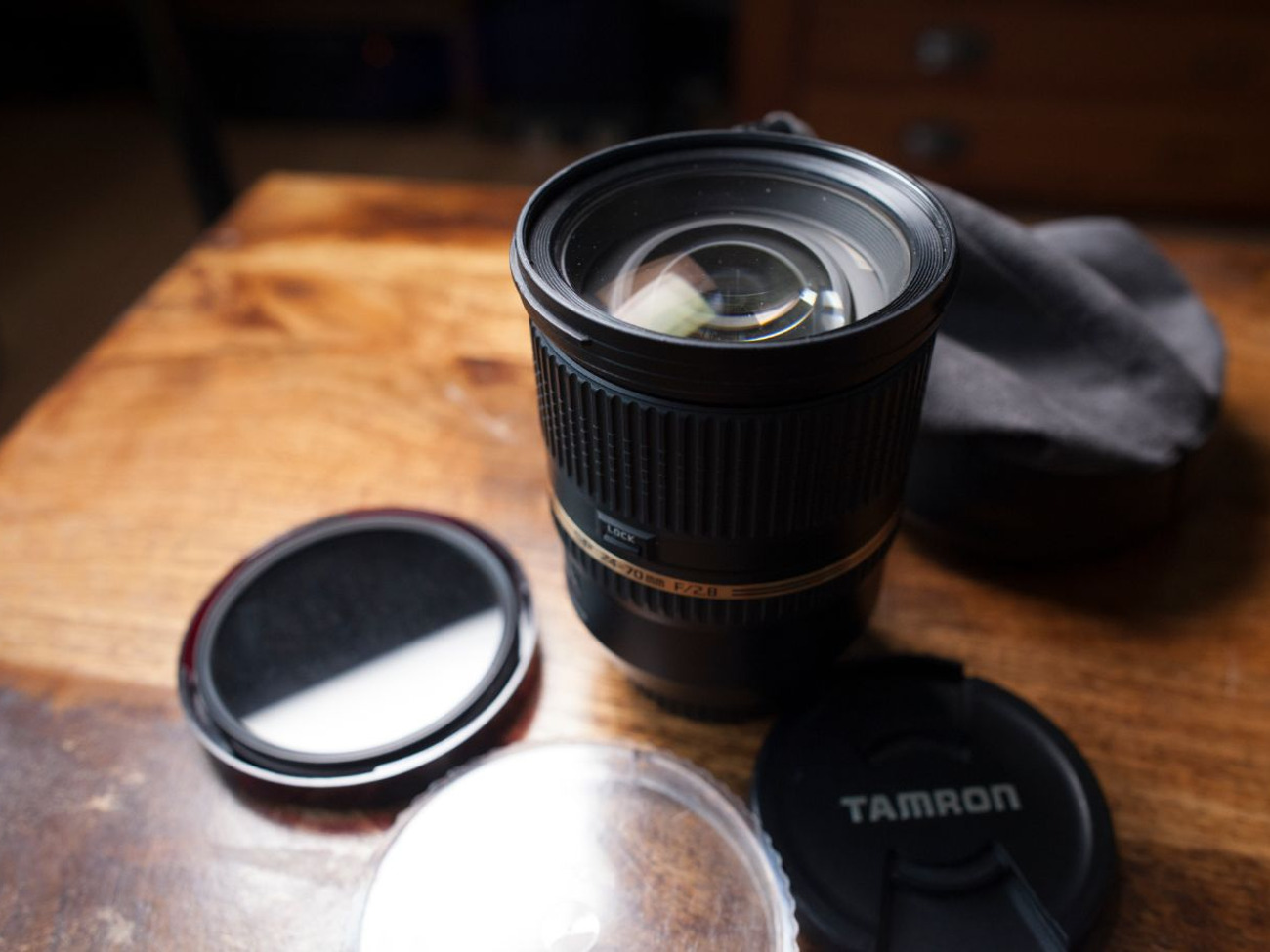 24-70mm f2.8 ef lens w/stabilisation & var. nd filter