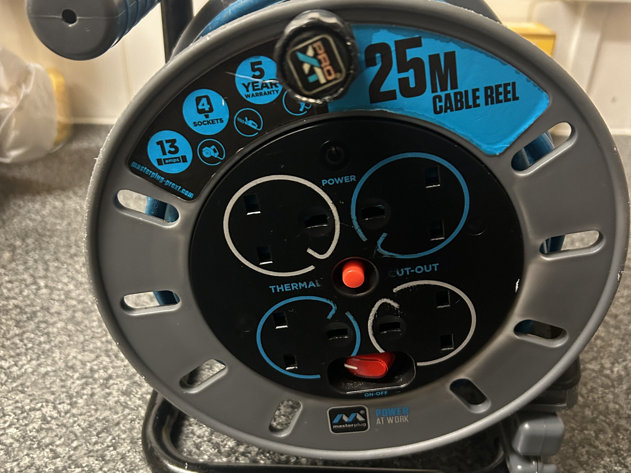 25m cable reel with 4 sockets and thermal cut-out