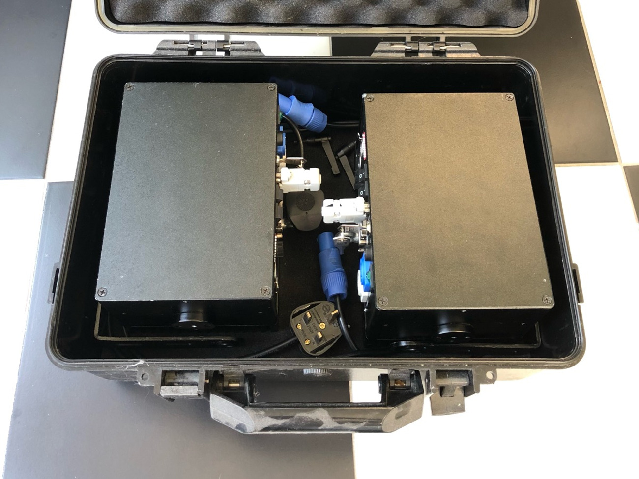 2x 2watt party lasers 