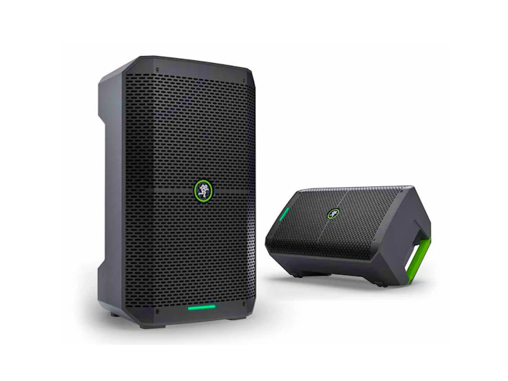 2x mackie thump go portable battery powered speaker