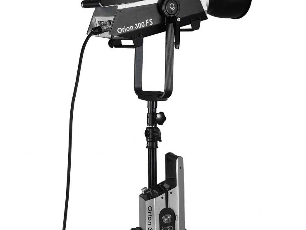 2x prolycht orion 300 fs + c-stands - rgb lighting