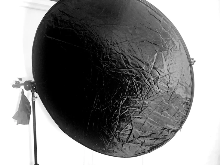 2x reflector flag and diffuser with stand & arm