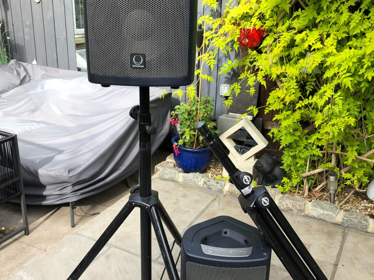 2x turbosound milan m10 (active speakers) & stands