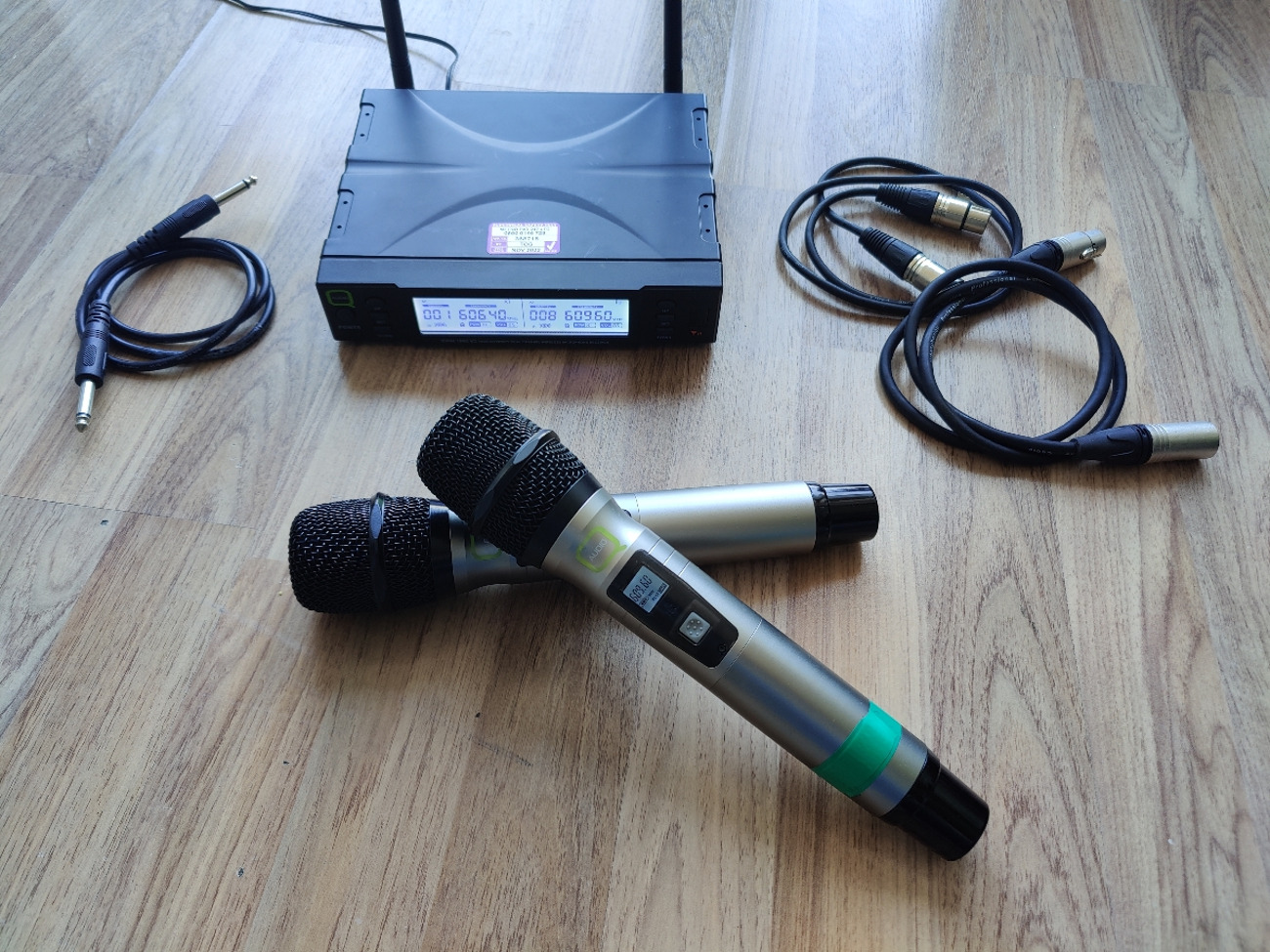 2x wireless qmv 1960 audio uhf professional microphone 50m