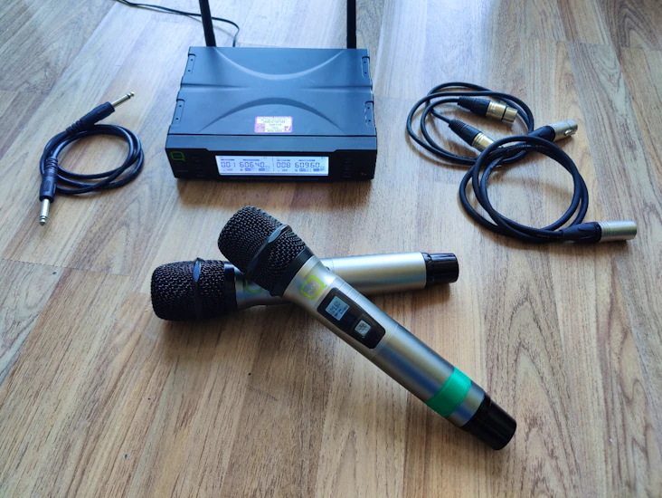 2x wireless qmv 1960 audio uhf professional microphone 50m