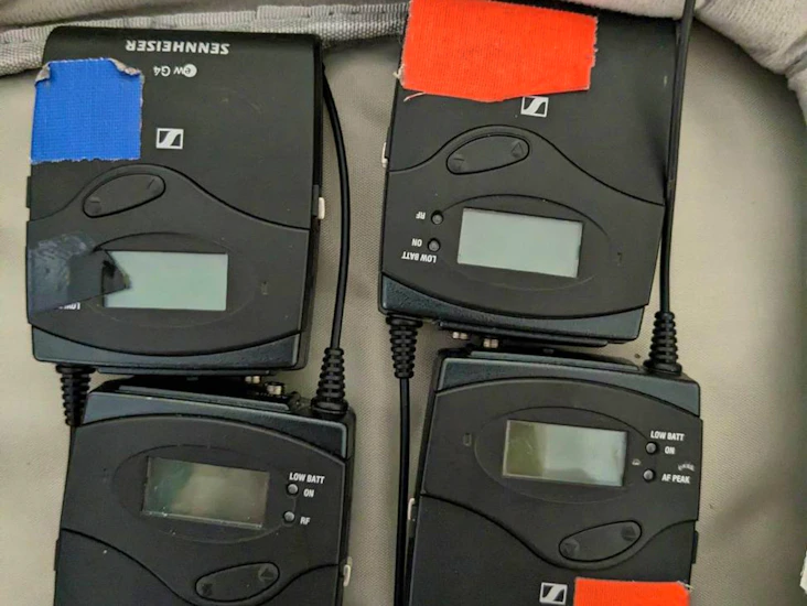 2xsennheiser g4 wireless packs, incl. sennheiser mke2 mics