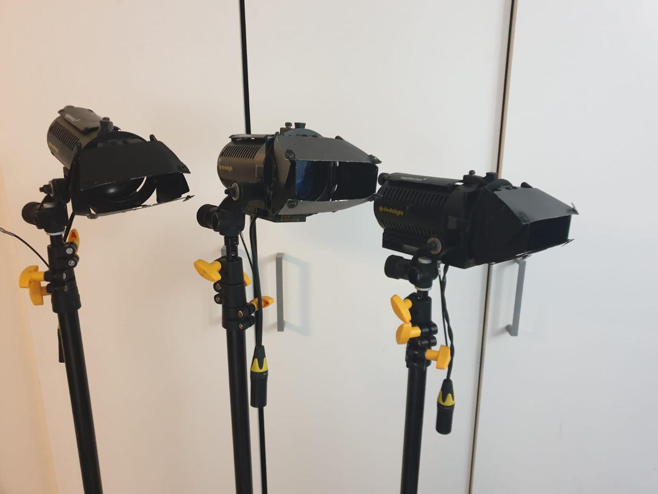 3  head 150w dedo light kit 