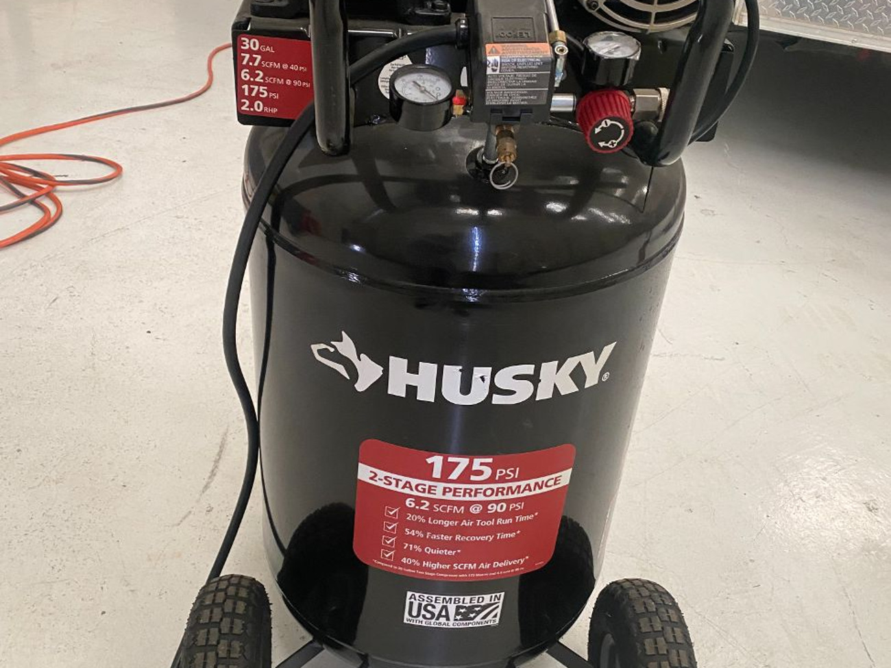 30 gallon / 175 psi upright air compressor