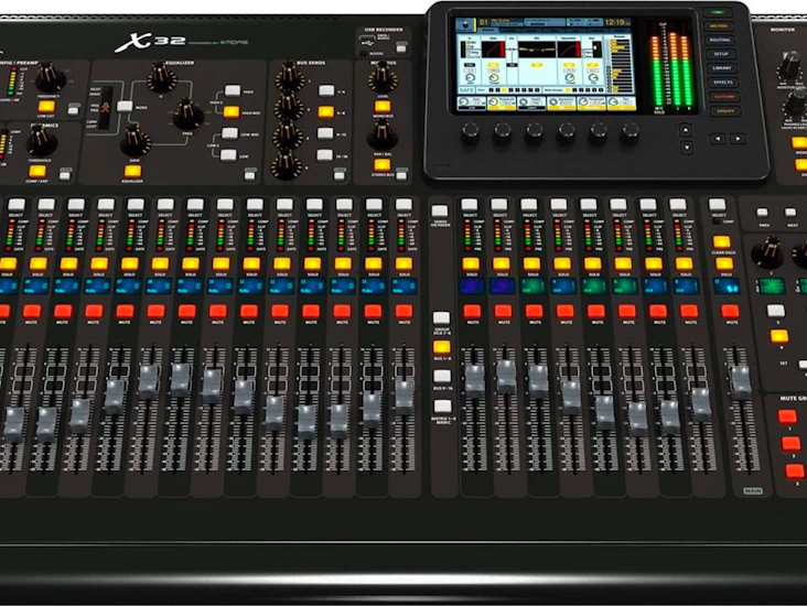 32 channel digital mixer-behringer x32 band/recording studio