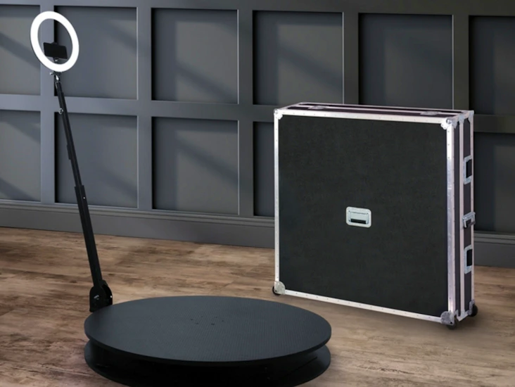 360 booth & operator