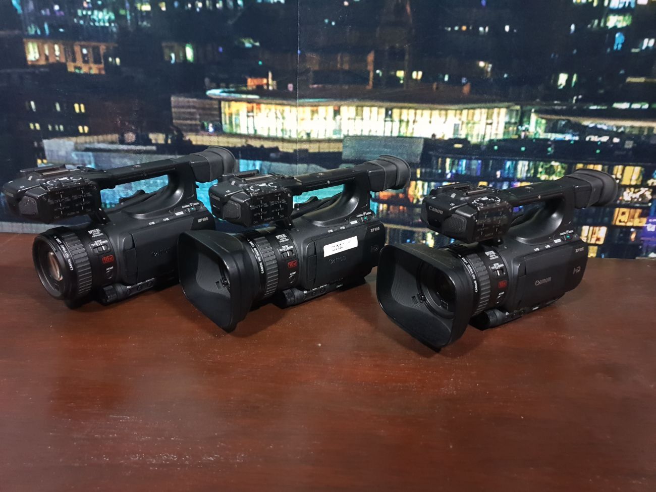 3x canon xf105