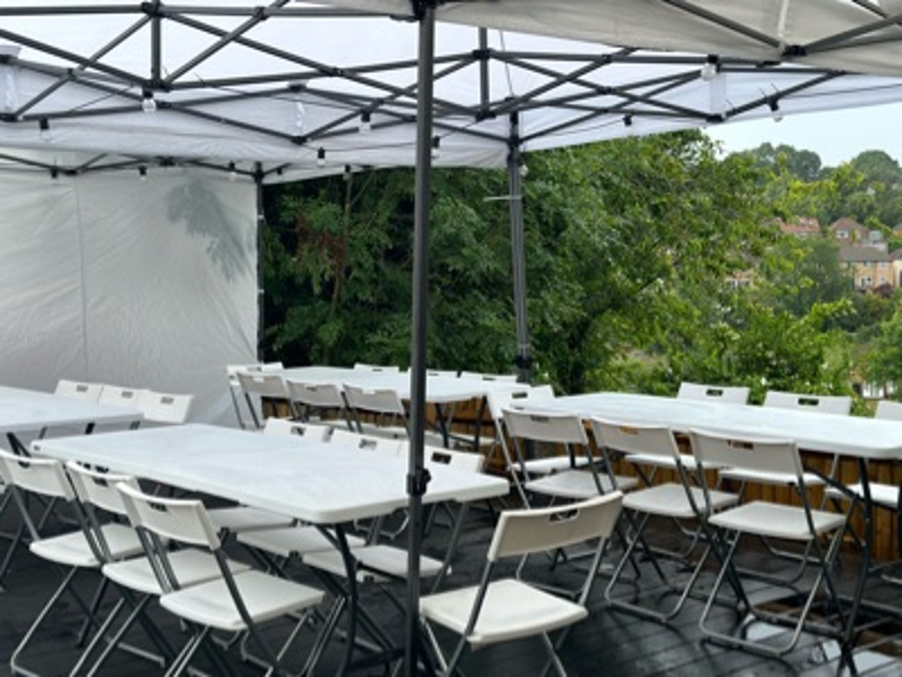 24x chairs & 4 tables  combo