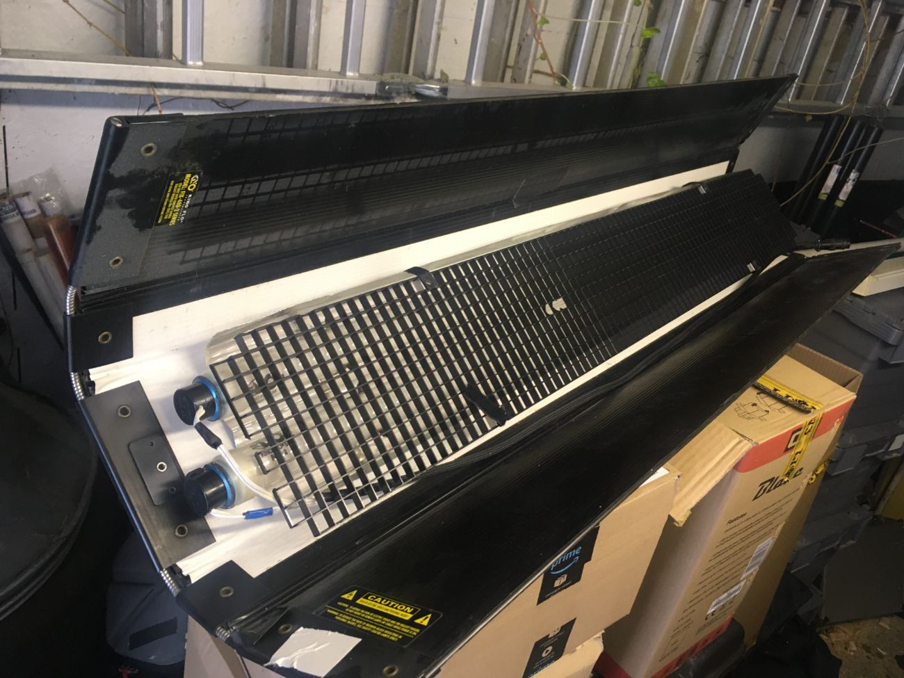 4' x 2 kinoflo light inc. ballast & stand