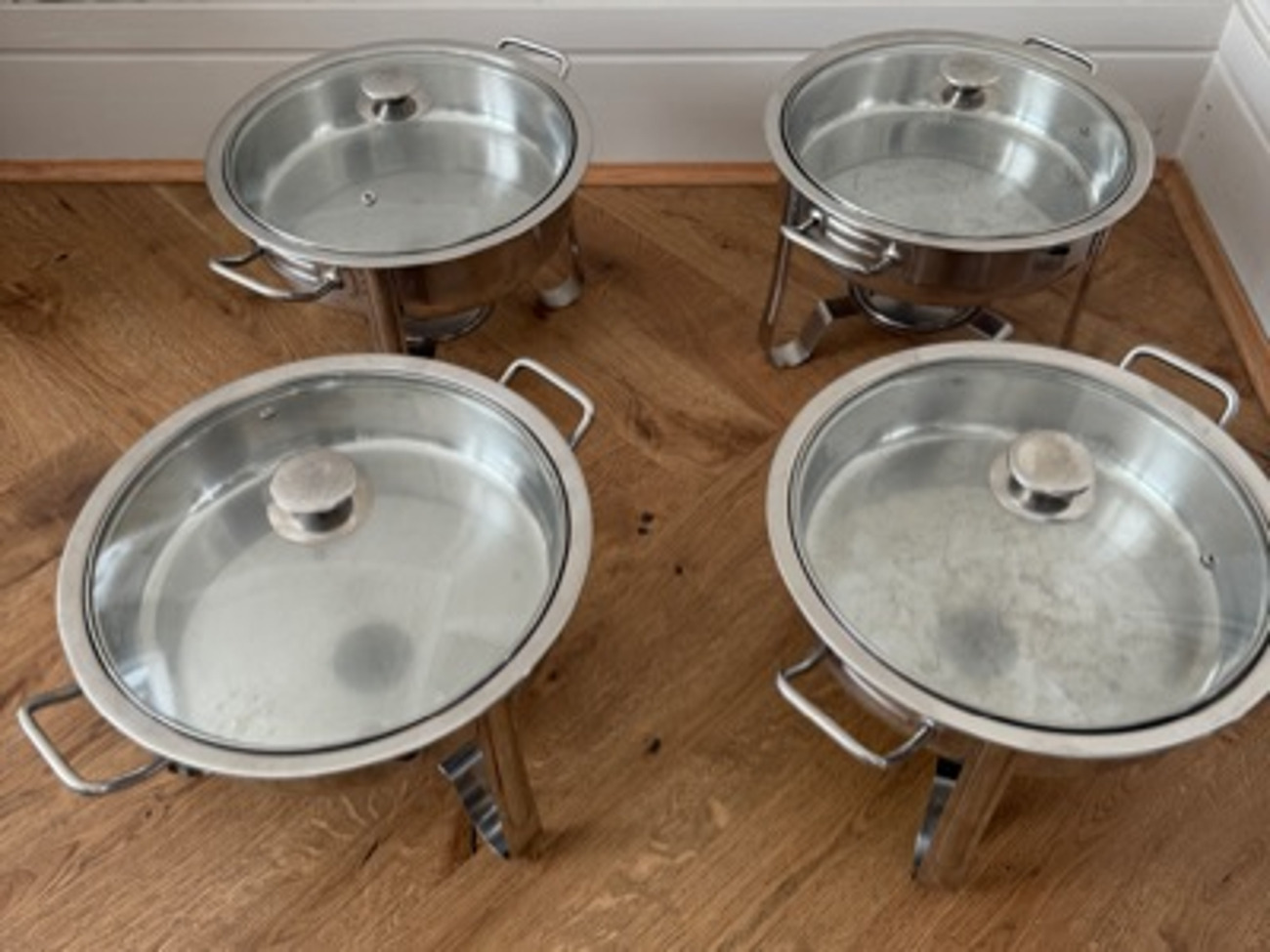 4 x round chafing dish