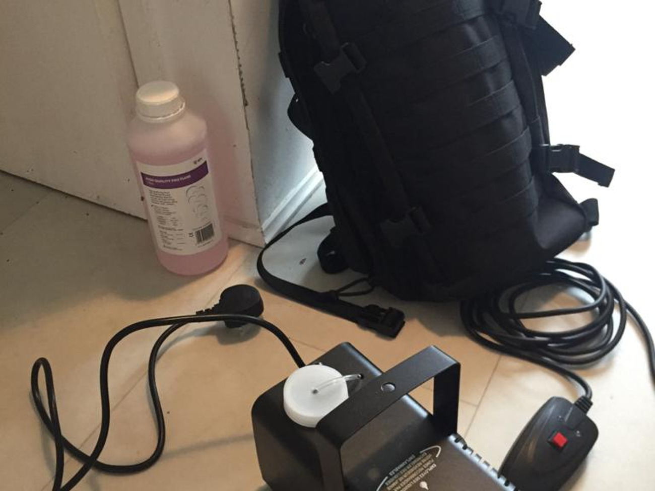 400w fog/smoke machine + fog/smoke liquid. 