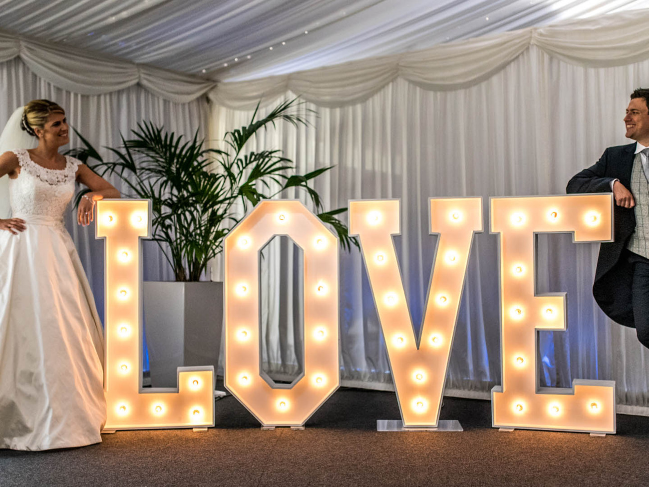 4ft light up letter hire - love or mr & mrs