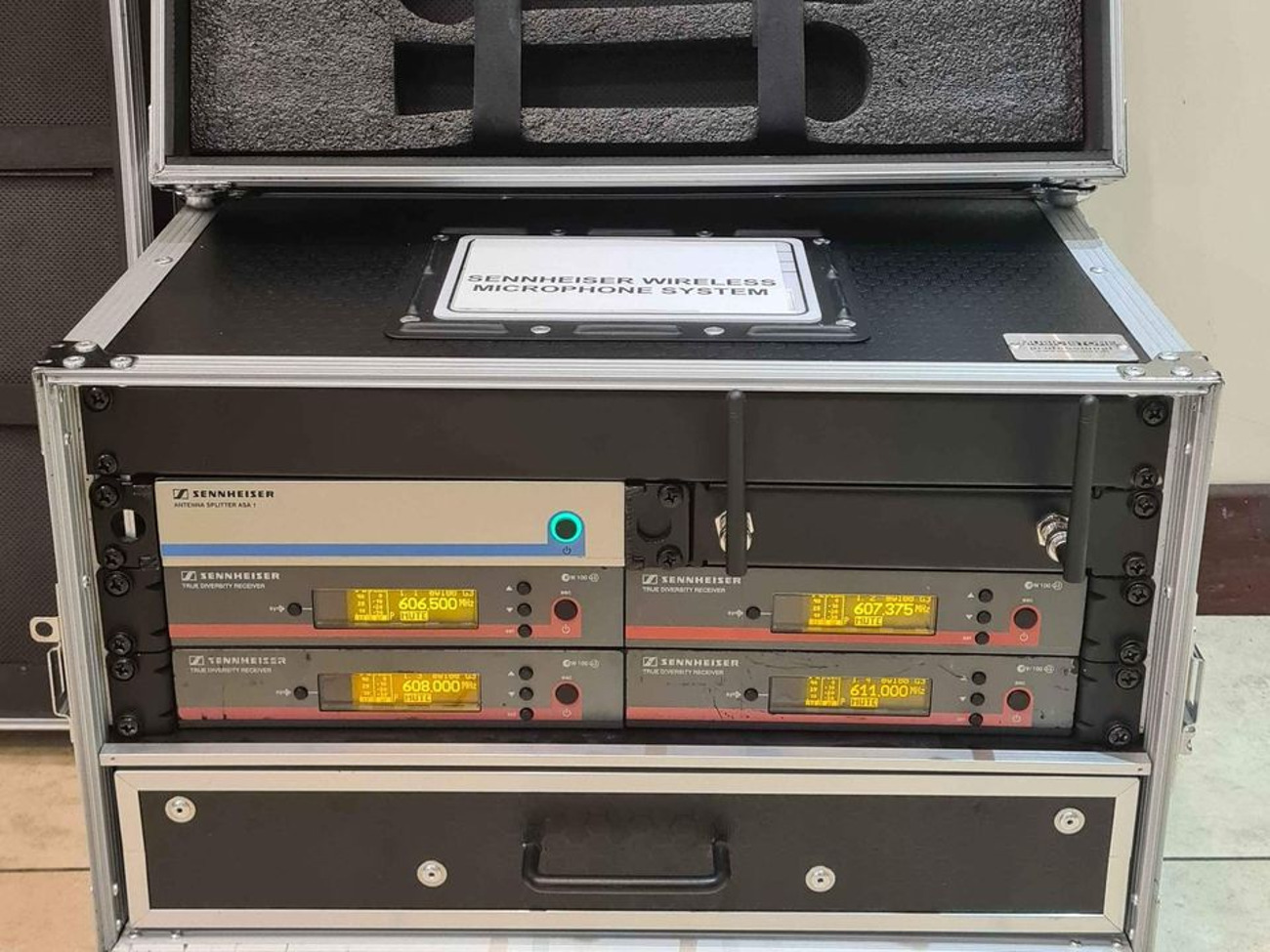 4-way sennheiser ew100 g3 wireless mic rack