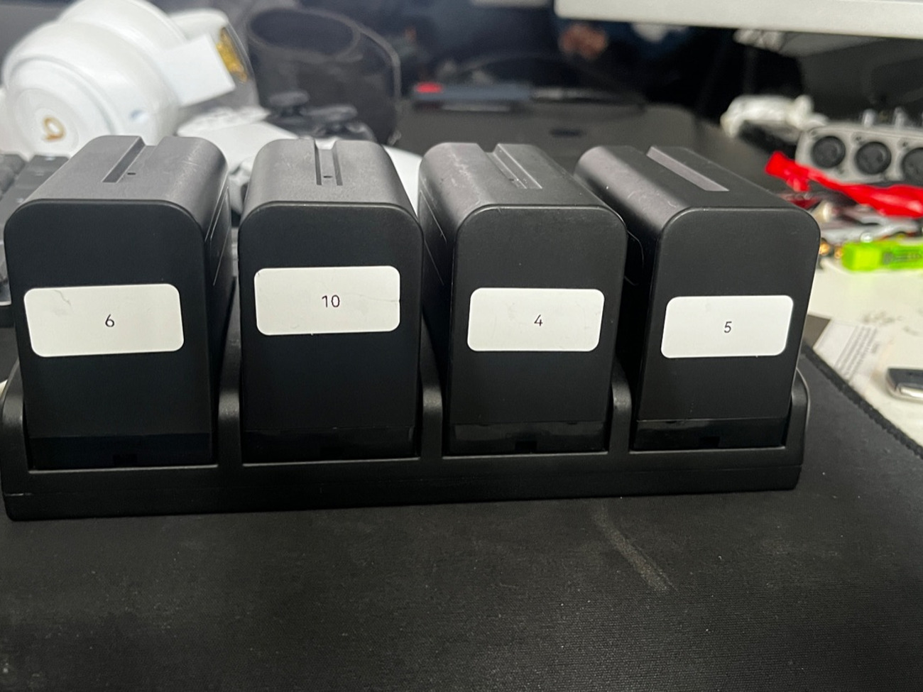4x npft 970 + 4 way charger