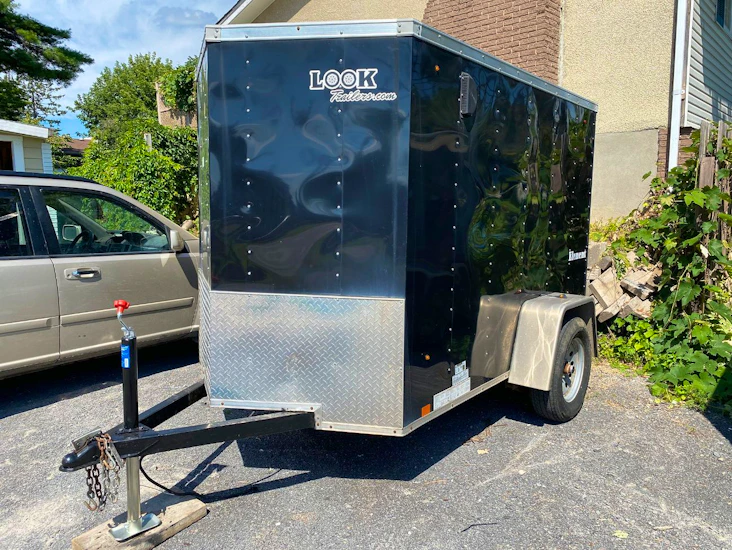 5 x 9 enclosed trailer