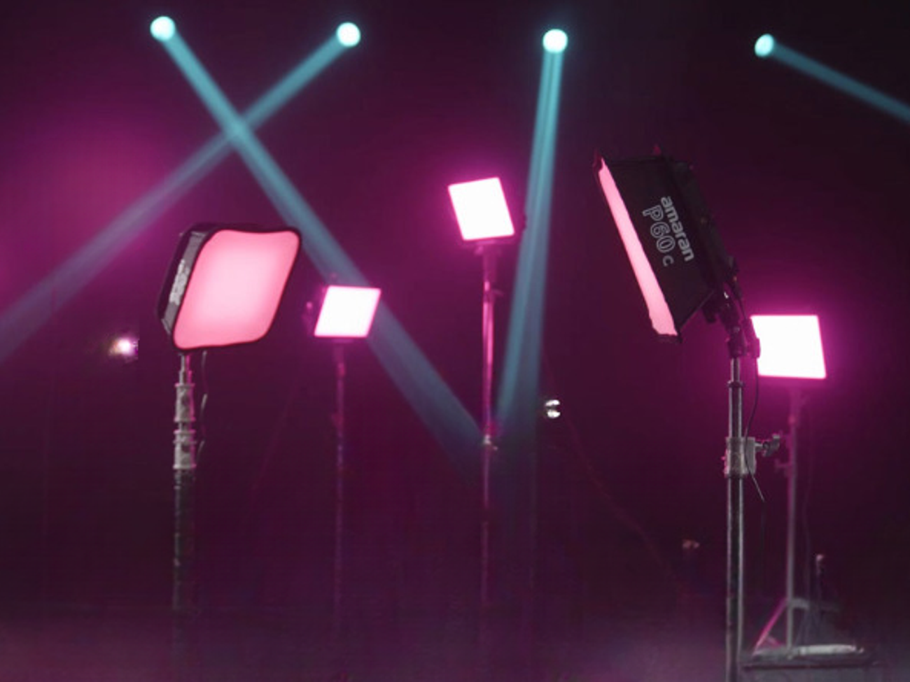 5x aputure amaran p60c rgb led panel - video light