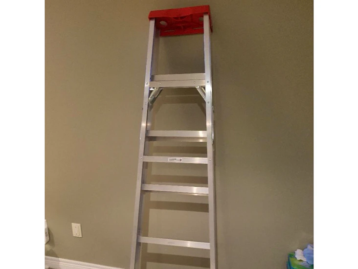 6 feet aluminum stepladder