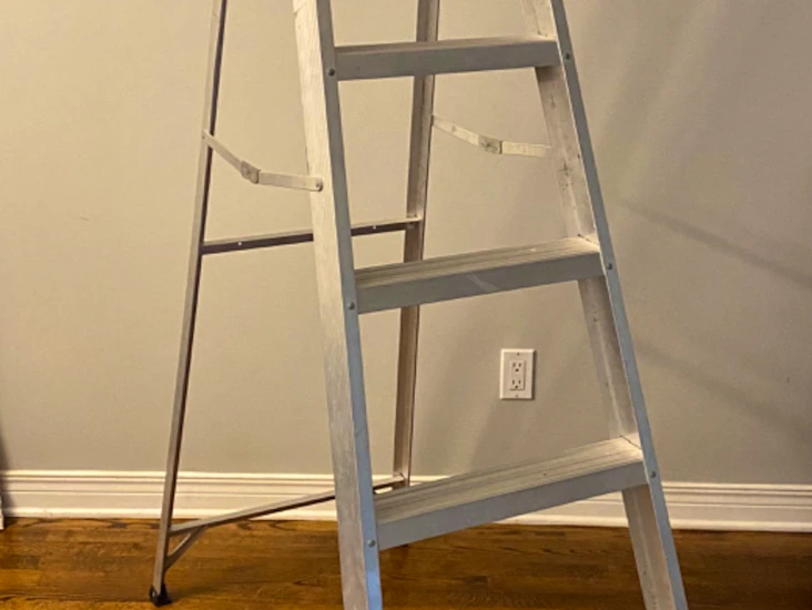 6 foot ladder