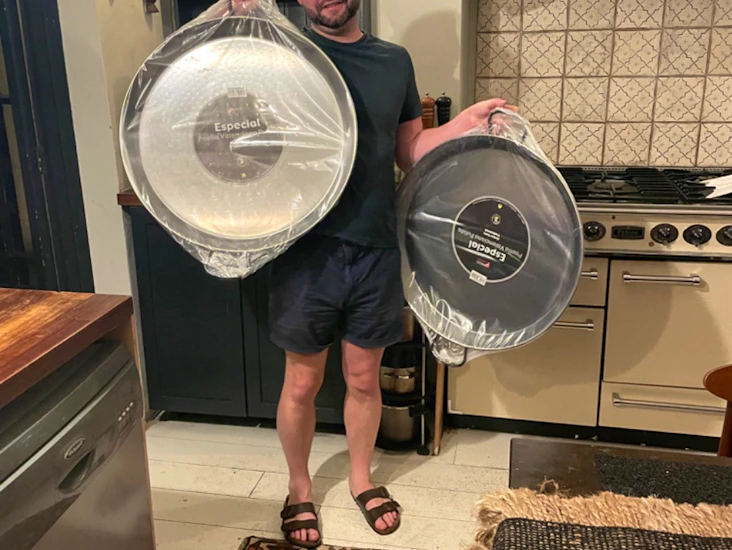 65 cm paella pan