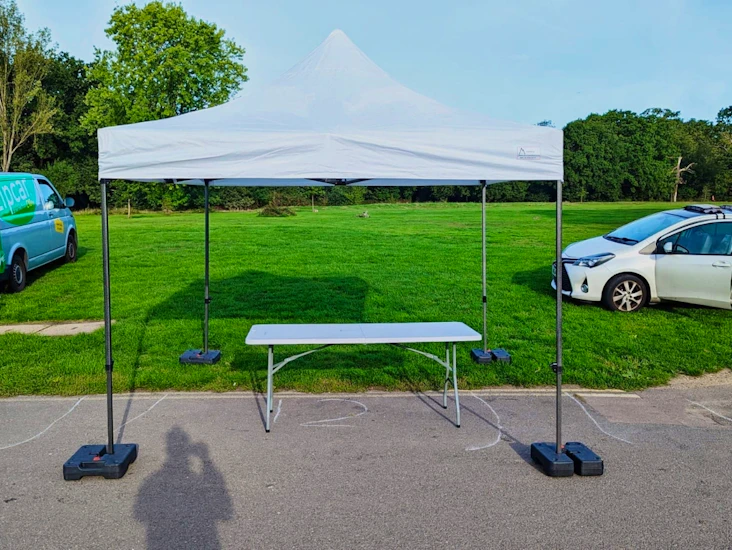 6x gazebos 3mx3m (white or black)