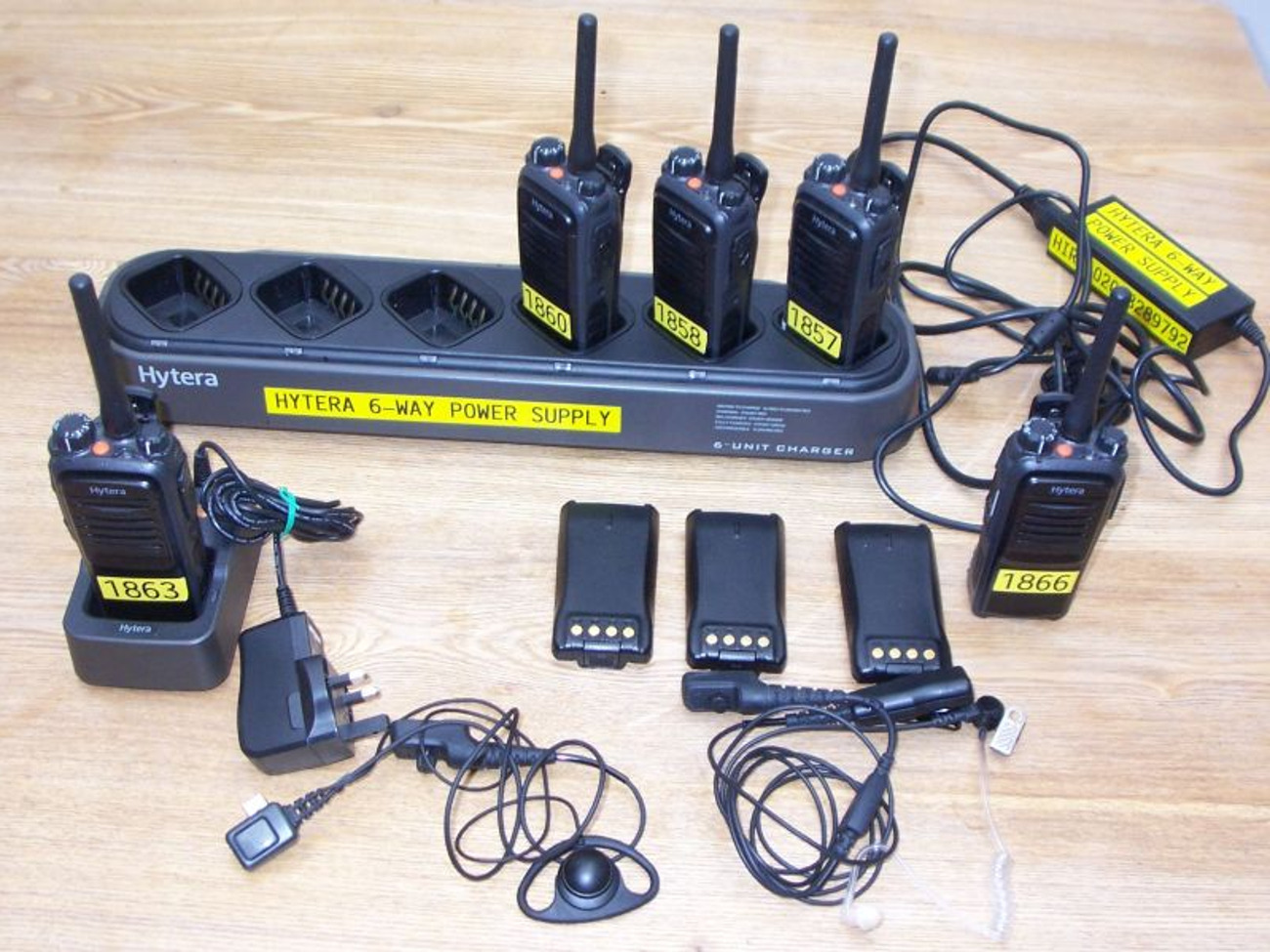 6x hytera pd705 digital 4 watt uhf walkie-talkies