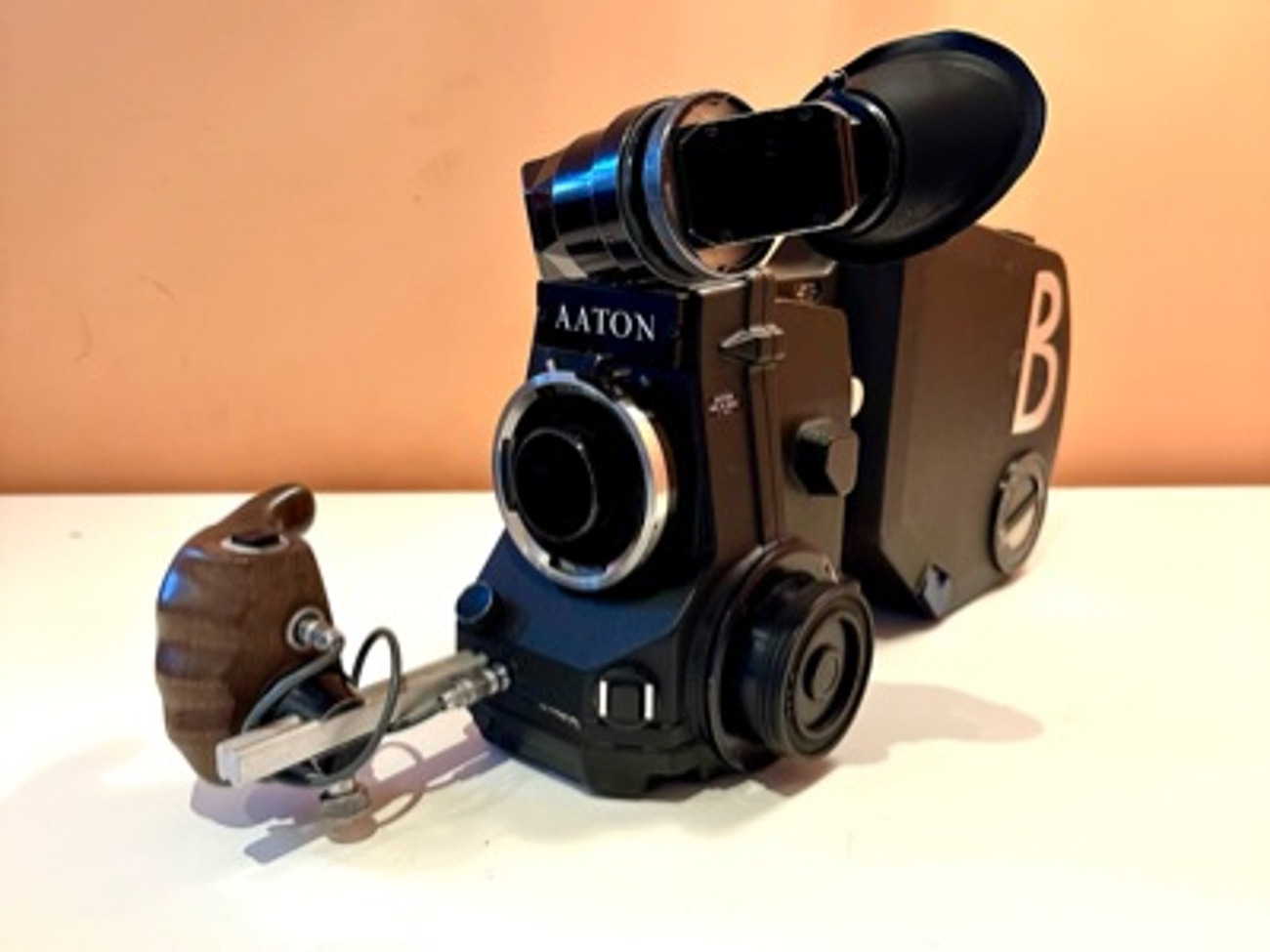 Super 16mm Film Camera Aaton Xtera Film Aaton Ltr Rent Aaton LTR