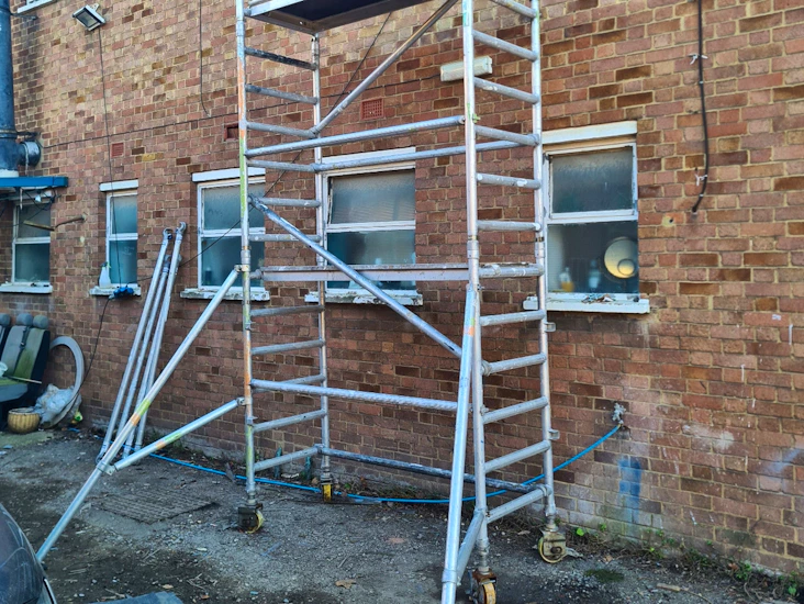 Lyte access tower 5.2m. single width. scaffolding. scaffold