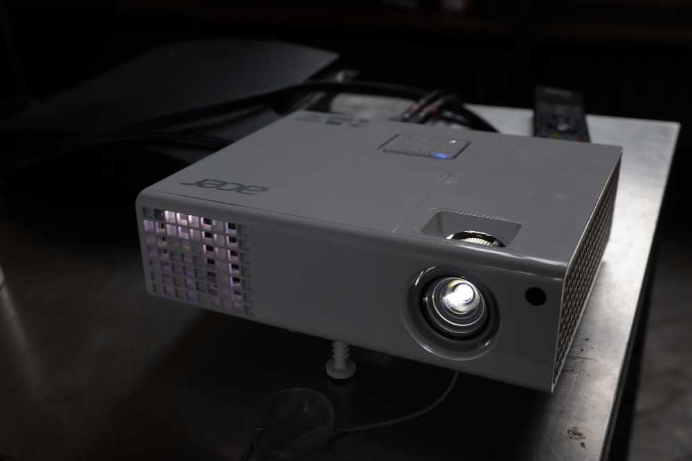 Acer h6510bd projector