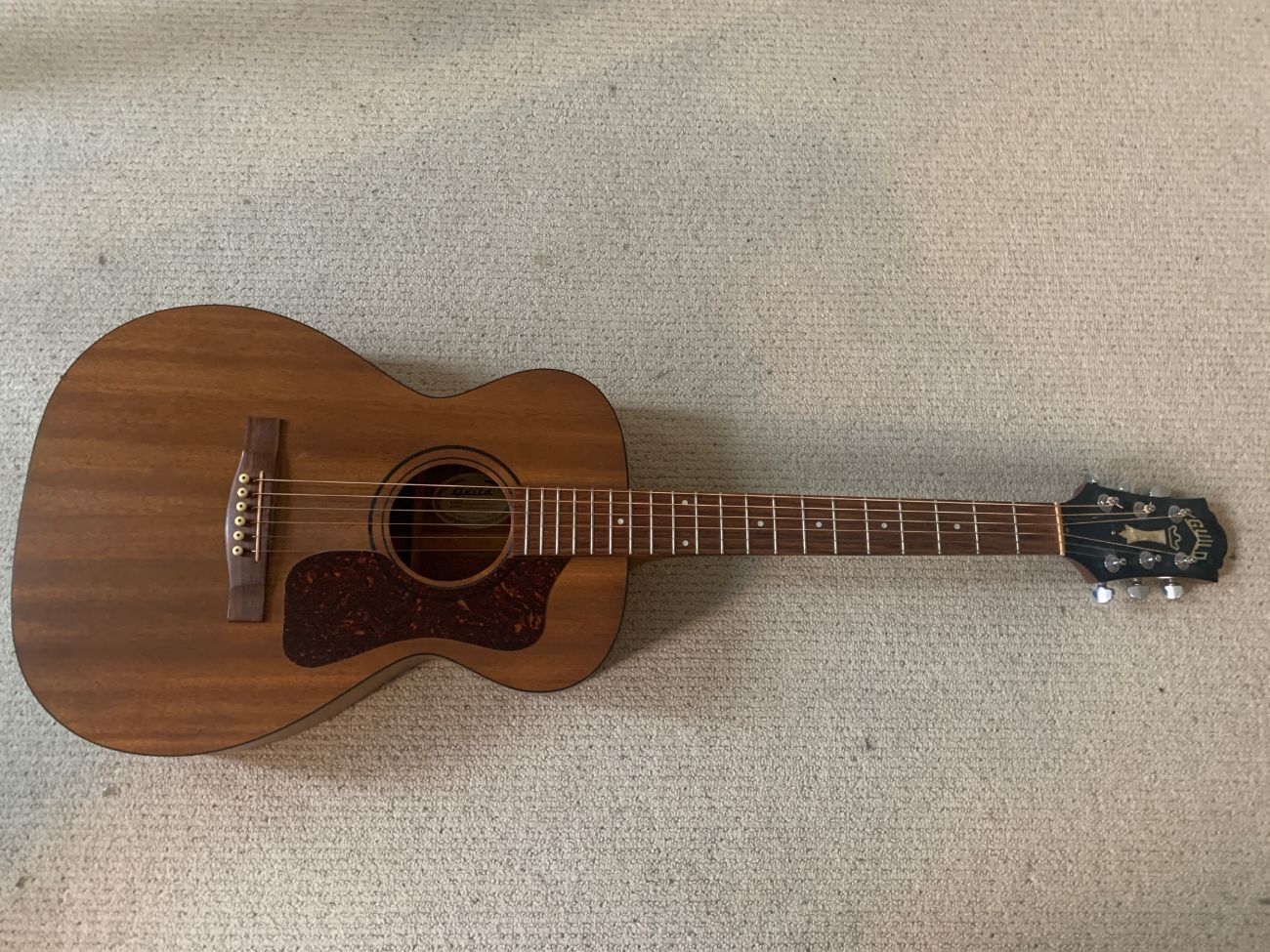 Acoustic guitar - guild m20